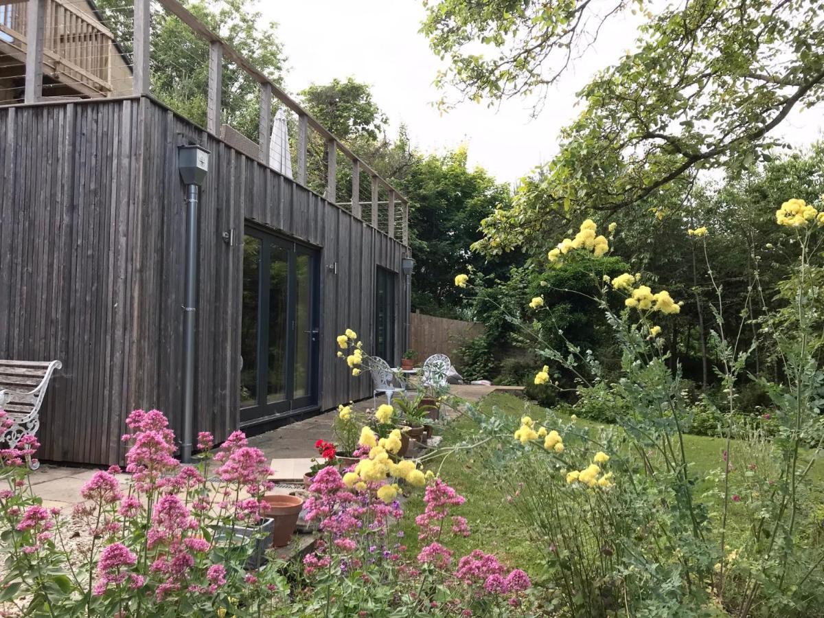 Garden Hideaway, Self-Contained, Edge Of Bath Lägenhet Exteriör bild